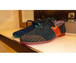 億凰鞋業(yè)加盟 代理 億凰鞋業(yè)加盟 電話 加盟費(fèi)多少錢(qián)